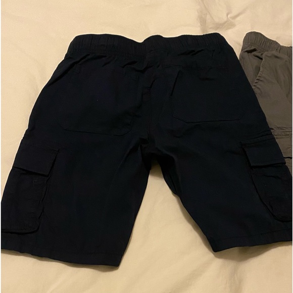 Cat and Jack cargo shorts - Picture 2 of 4